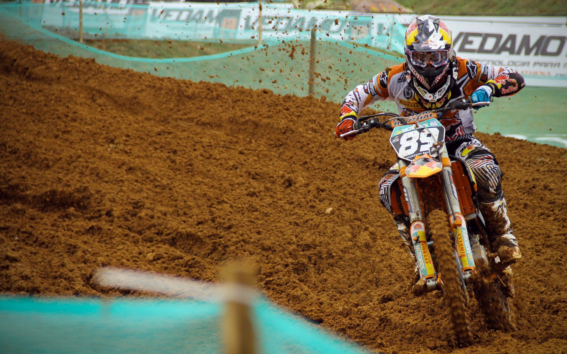 西甲“数字足球”推广，不断革新比赛体验，足球数字设计